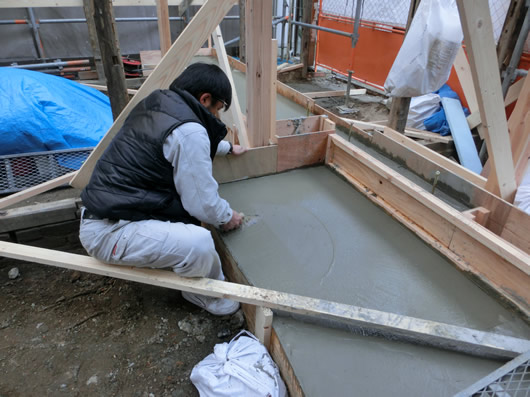 基礎のならし